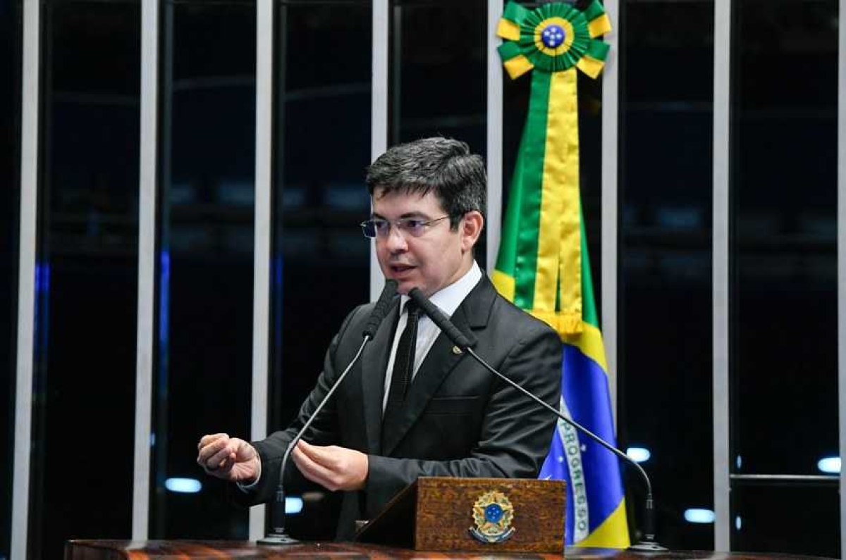 O PLS 188/2014, do senador Randolfe Rodrigues (Rede-AP), foi aprovado com uma emenda e segue para a análise da Câmara dos Deputados (Foto: Marcos Oliveira/ Agência Senado)