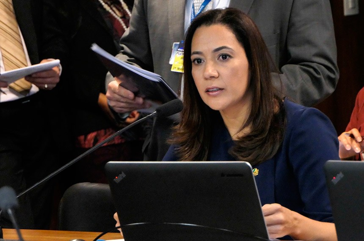 A relatora do projeto, senadora Mailza Gomes, entende que a cobrança pelo atendimento às vítimas de acidentes automobilísticos causados por motorista sob o efeito de álcool ou drogas, é razoável (Foto: Roque de Sá/ Agência Senado)