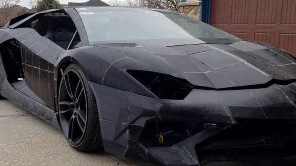 Pai e filho constroem Lamborghini usando impressora 3D (Foto: Olhar Digital)