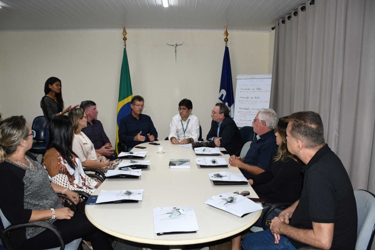 Laércio Oliveira participa de entrega de carros para municípios sergipanos (Foto: Via Site Laércio Oliveira)