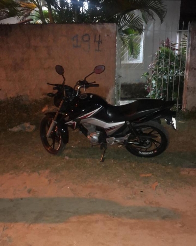 Ação conjunta entre DRFV, PM e Cavalaria desarticula quadrilha que desmanchava motos (Foto: SSP/SE)