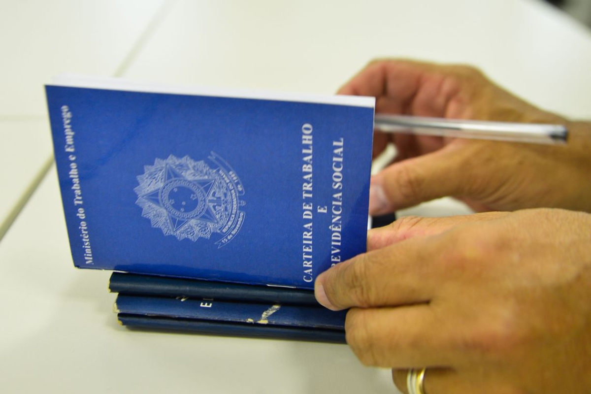 Cresce trabalho com carteira assinada no 2º trimestre, aponta IBGE (Foto: Marcello Casal/ Agência Brasil)
