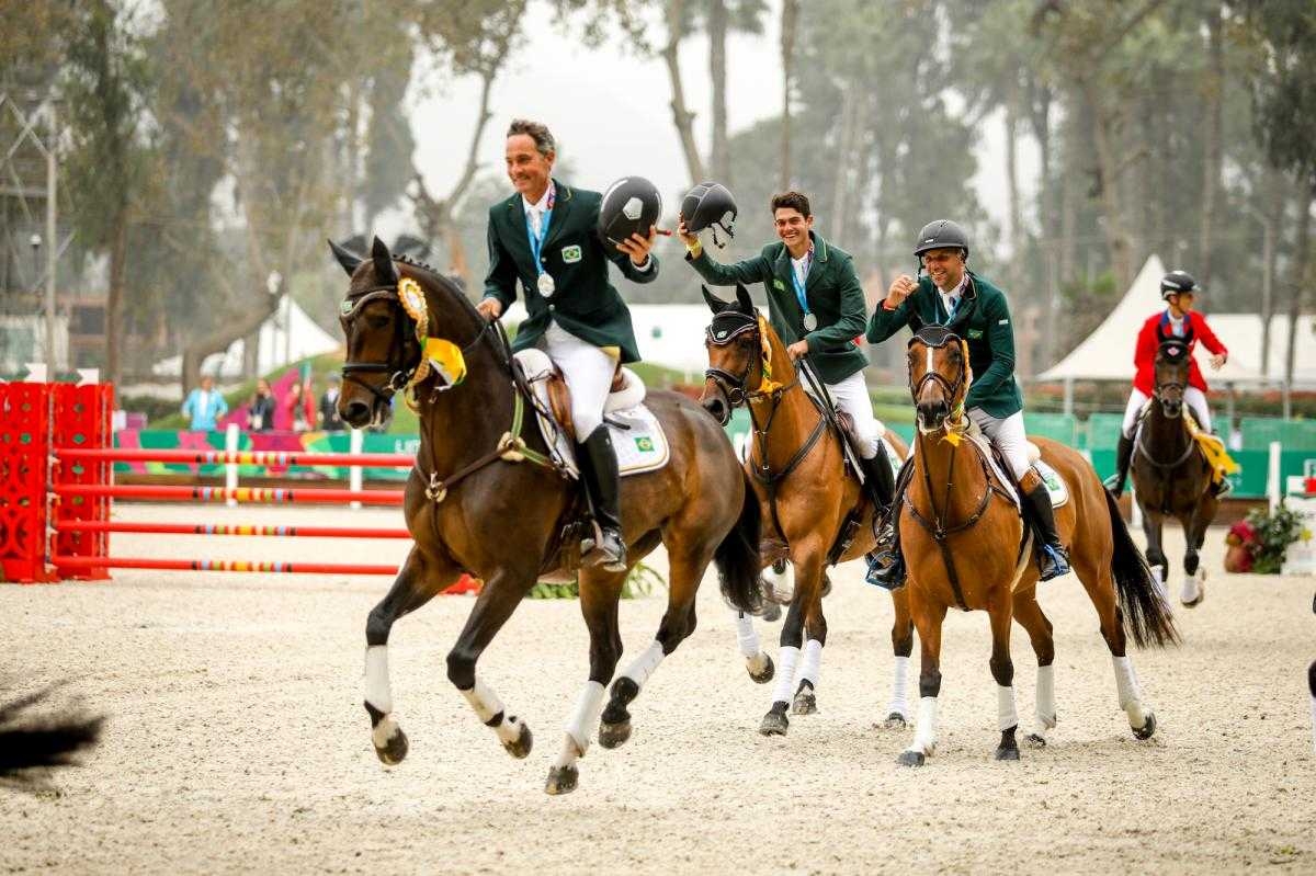 Brasil conquista a prata e a vaga olímpica por equipes no hipismo CCE nos Jogos Pan-americanos (Foto: Luis Ruas/ CBH)