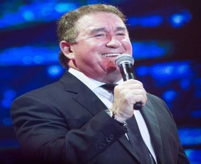 O cantor Amado Batista será uma das atrações (Foto: Facebook oficial do cantor)