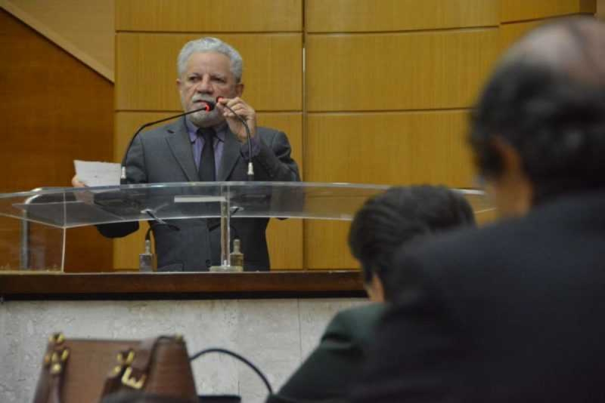 Francisco Gualberto critica medida provisória sobre jornada de trabalho (Foto: Jadilson Simões/ Rede Alese)