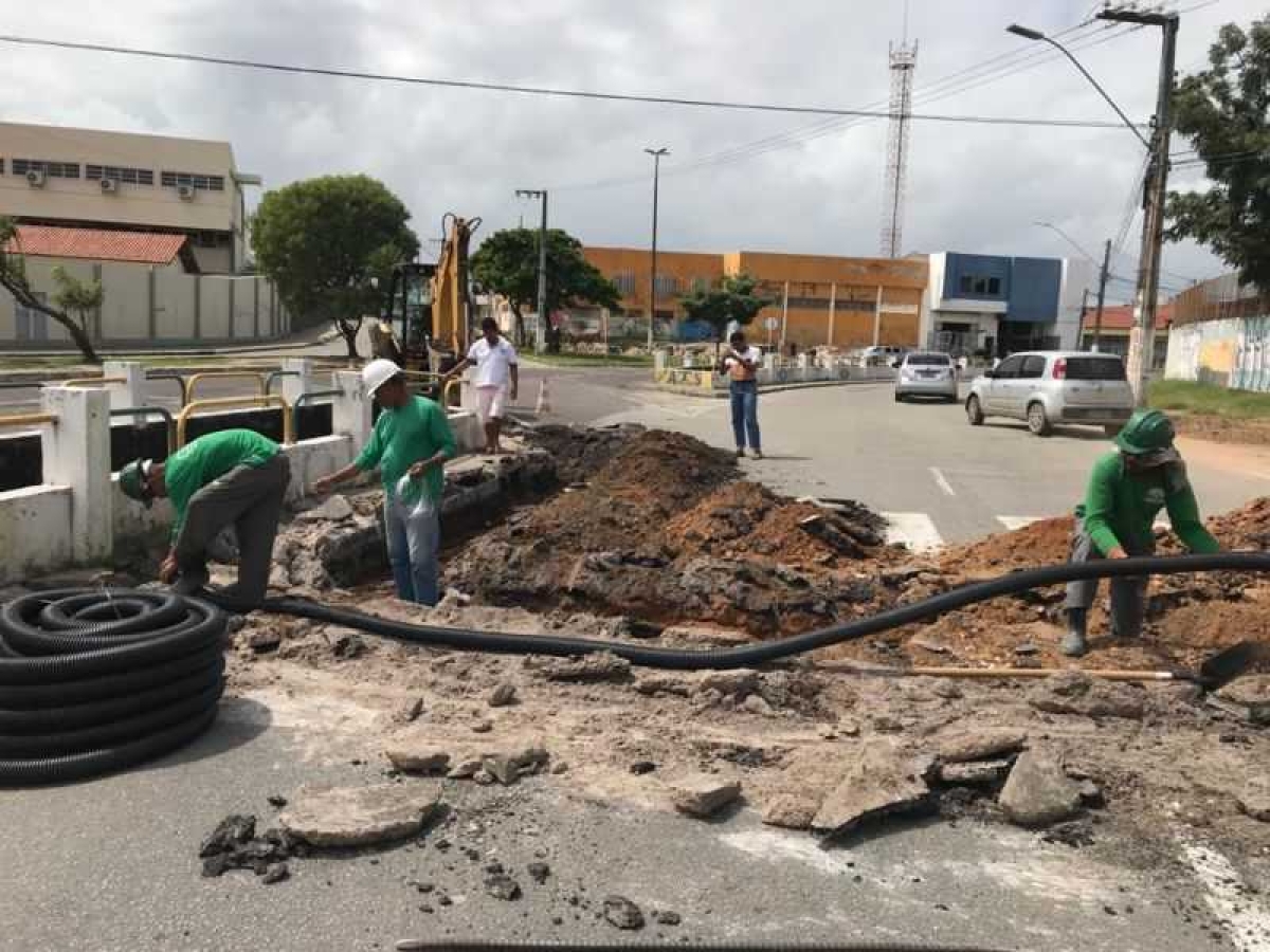 SMTT inicia implantação de semáforos na zona Norte de Aracaju (Foto: SMTT/Aracaju)