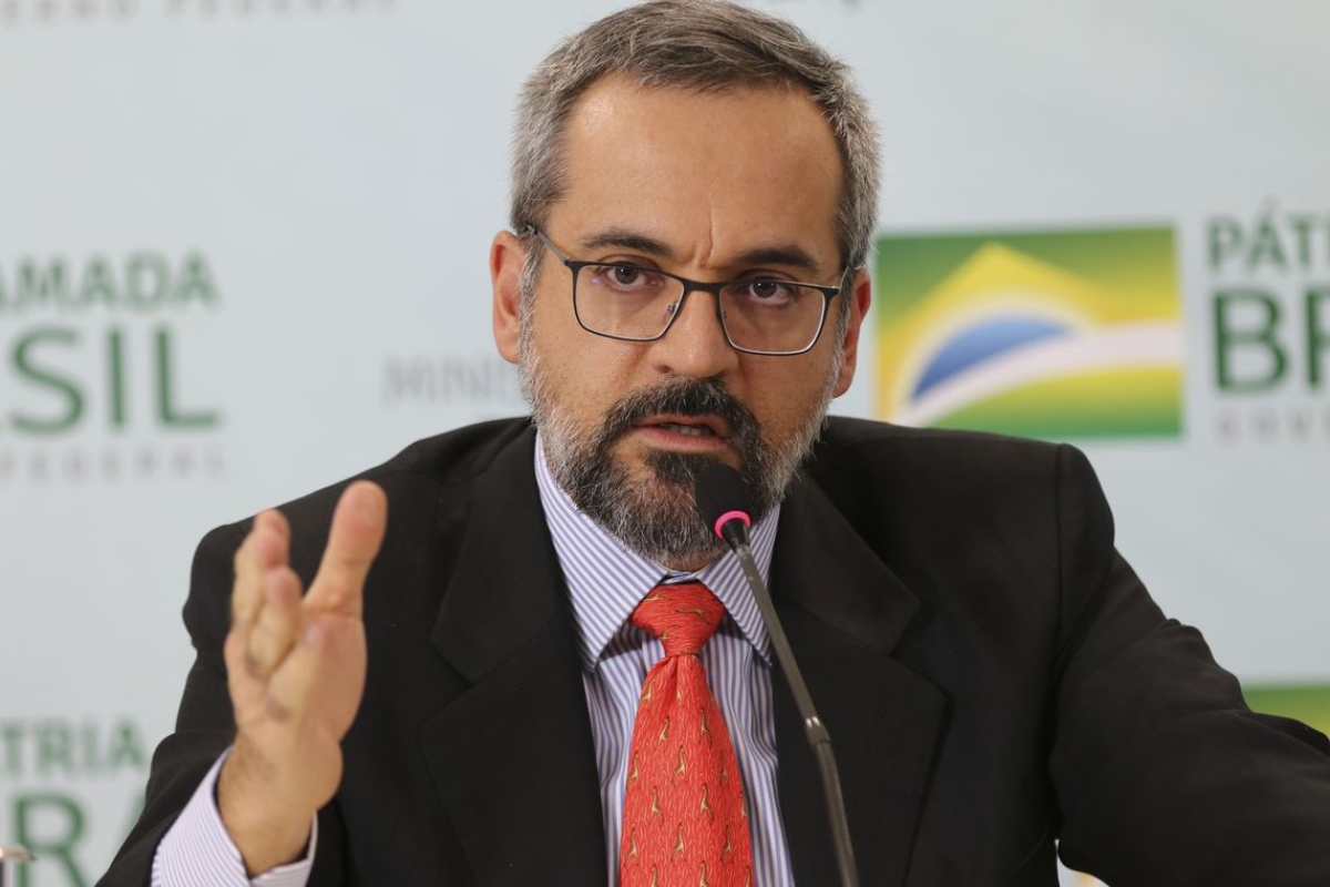 Abraham Weintraub diz que recursos de universidades podem ser desbloqueados (Foto: Fabio Rodrigues Pozzebom/ Agência Brasil)