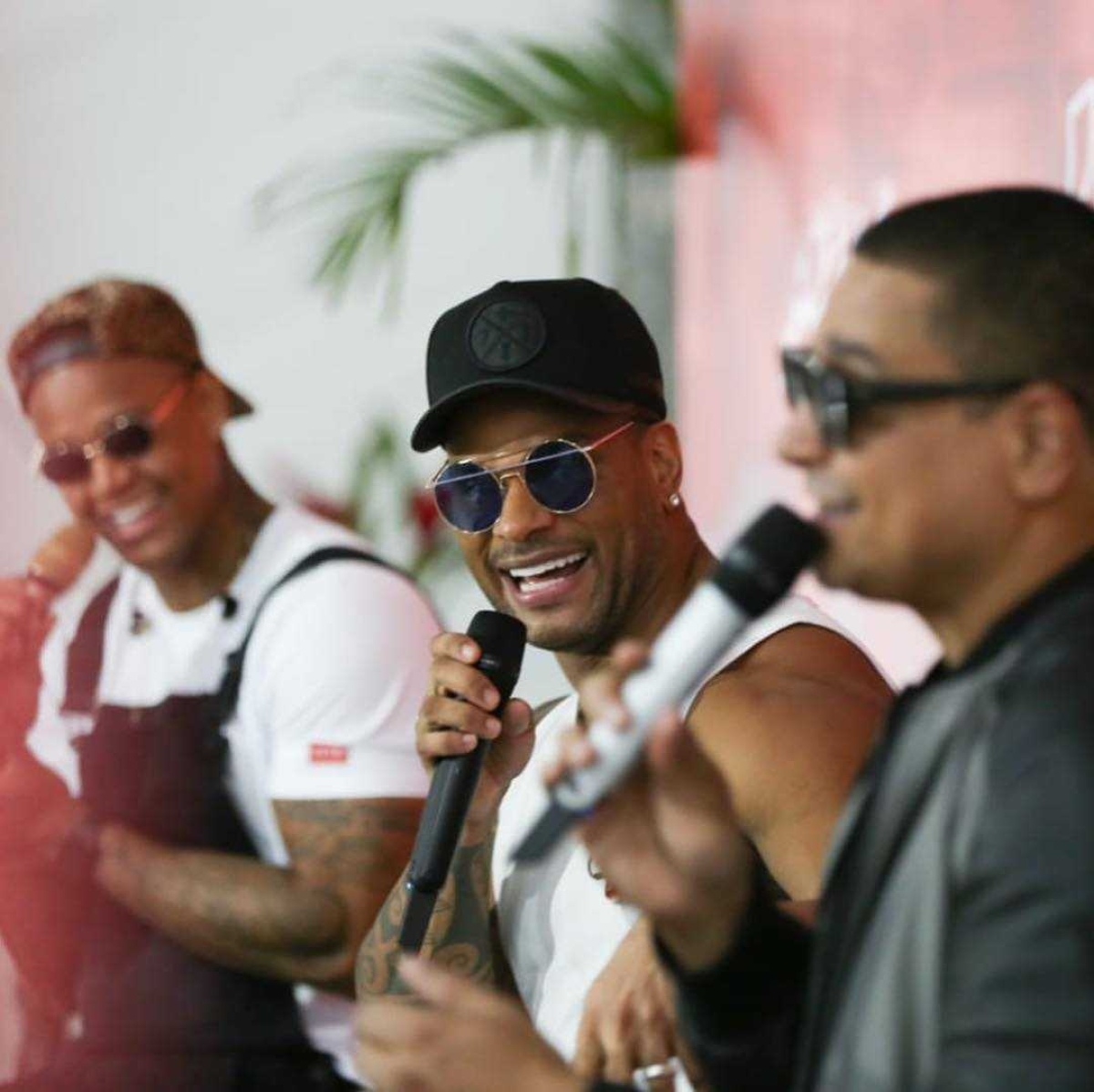 Aracaju é a primeira cidade a receber o projeto "O Encontro", com os três grandes nomes do pagode no país (Foto: Augustus Produções)