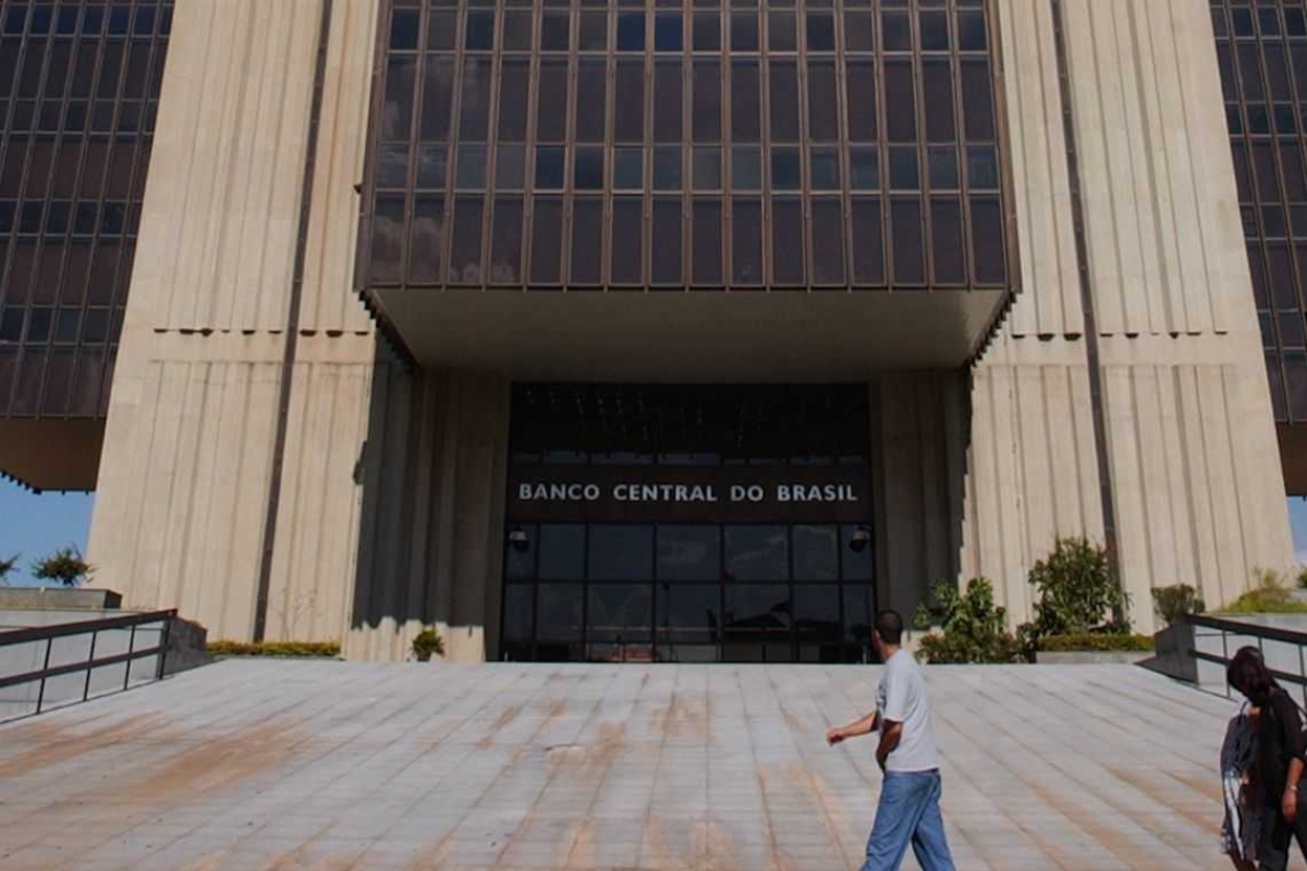 Bancos não podem deixar de atender presencialmente (Foto: Wilson Dias/ Agência Brasil)