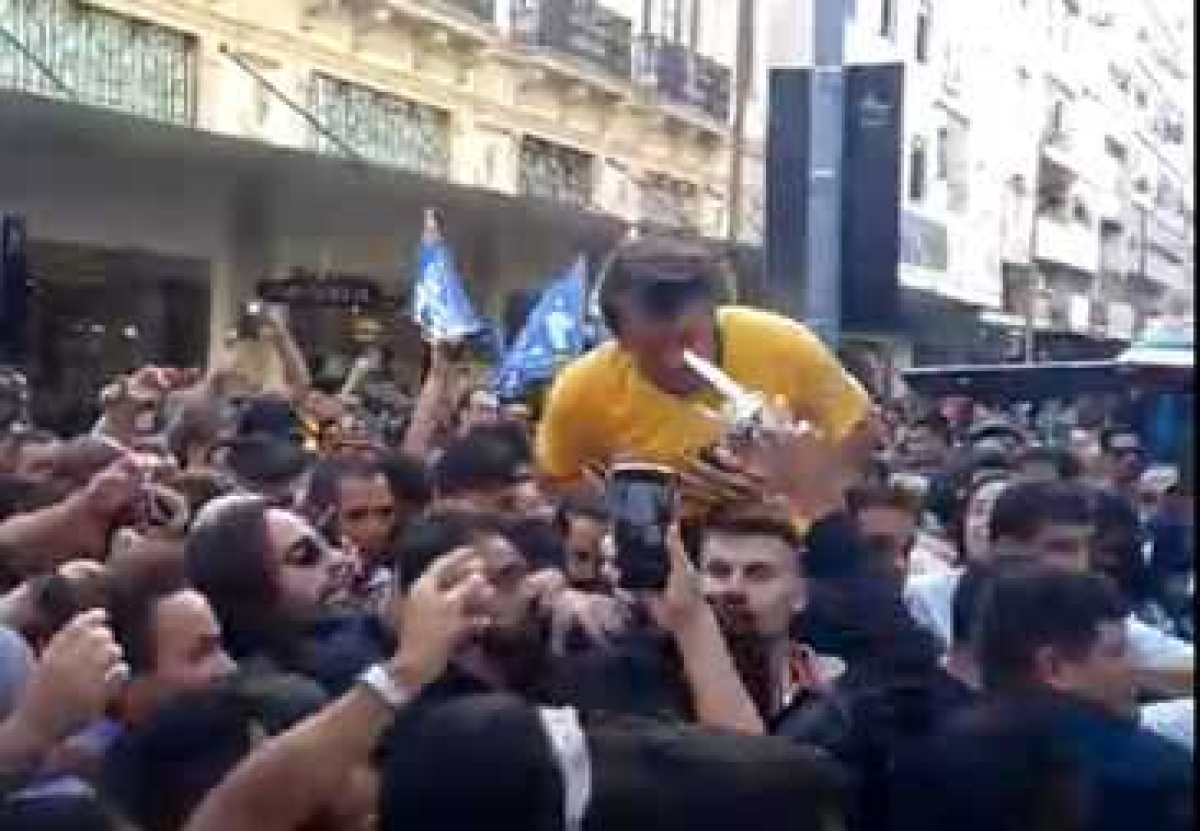 O então candidato Jair Bolsonaro foi esfaqueado em um ato de campanha (Foto: Reprodução/ Redes sociais/ Via Agência Brasil)
