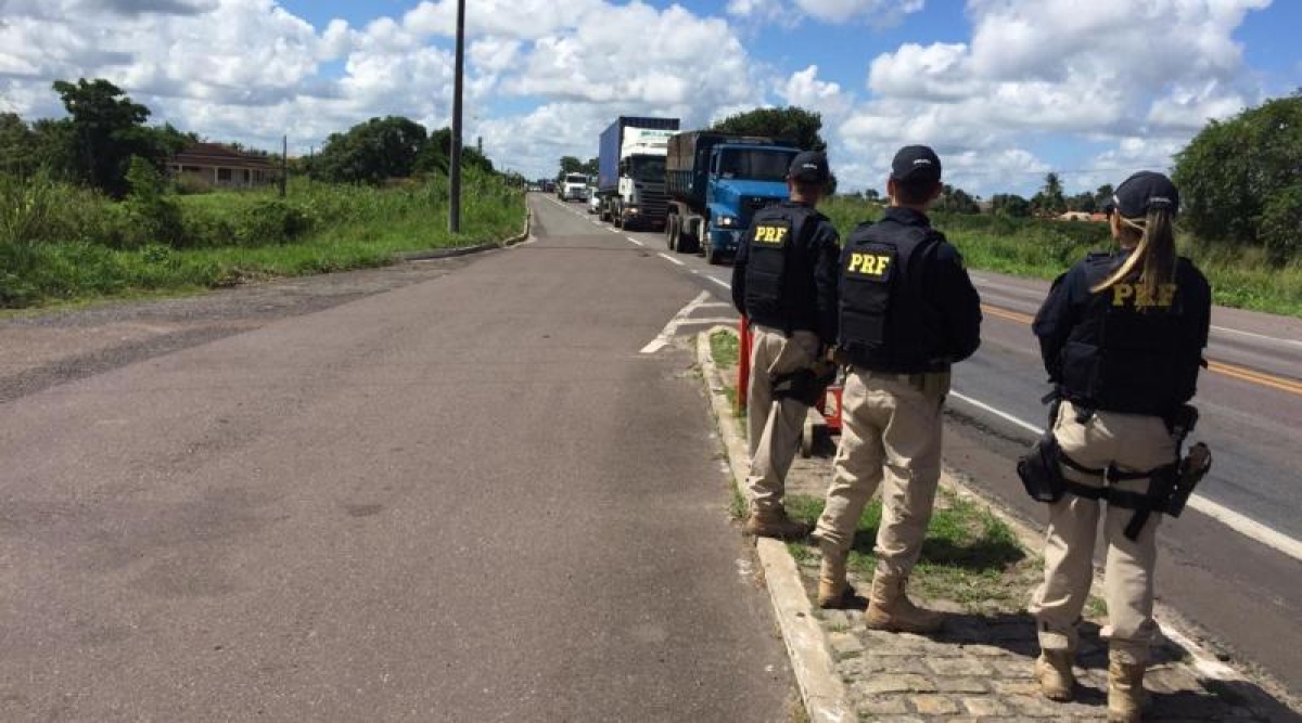 Malhada dos Bois: PRF detém caminhoneiro com anfetamina BR 101 (Foto: PRF/SE)
