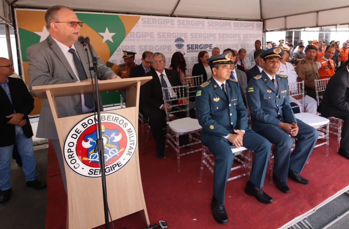 Belivaldo anuncia convocação dos aprovados no concurso público para soldados do Corpo de Bombeiros de Sergipe (Foto: Marcos Vieira/ ASN)