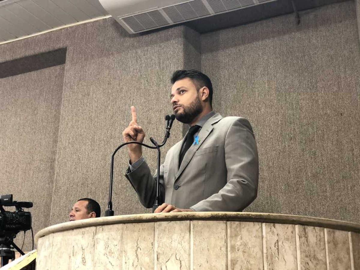 Anderson de Tuca questiona preço abusivo de passagens aéreas para Aracaju  (Foto: Juliana Paixão/ Assessoria Anderson de Tuca)
