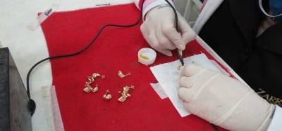 A semi-jóia é um meio termo entre joias e bijouterias (Foto: Via Destaque Notícias)