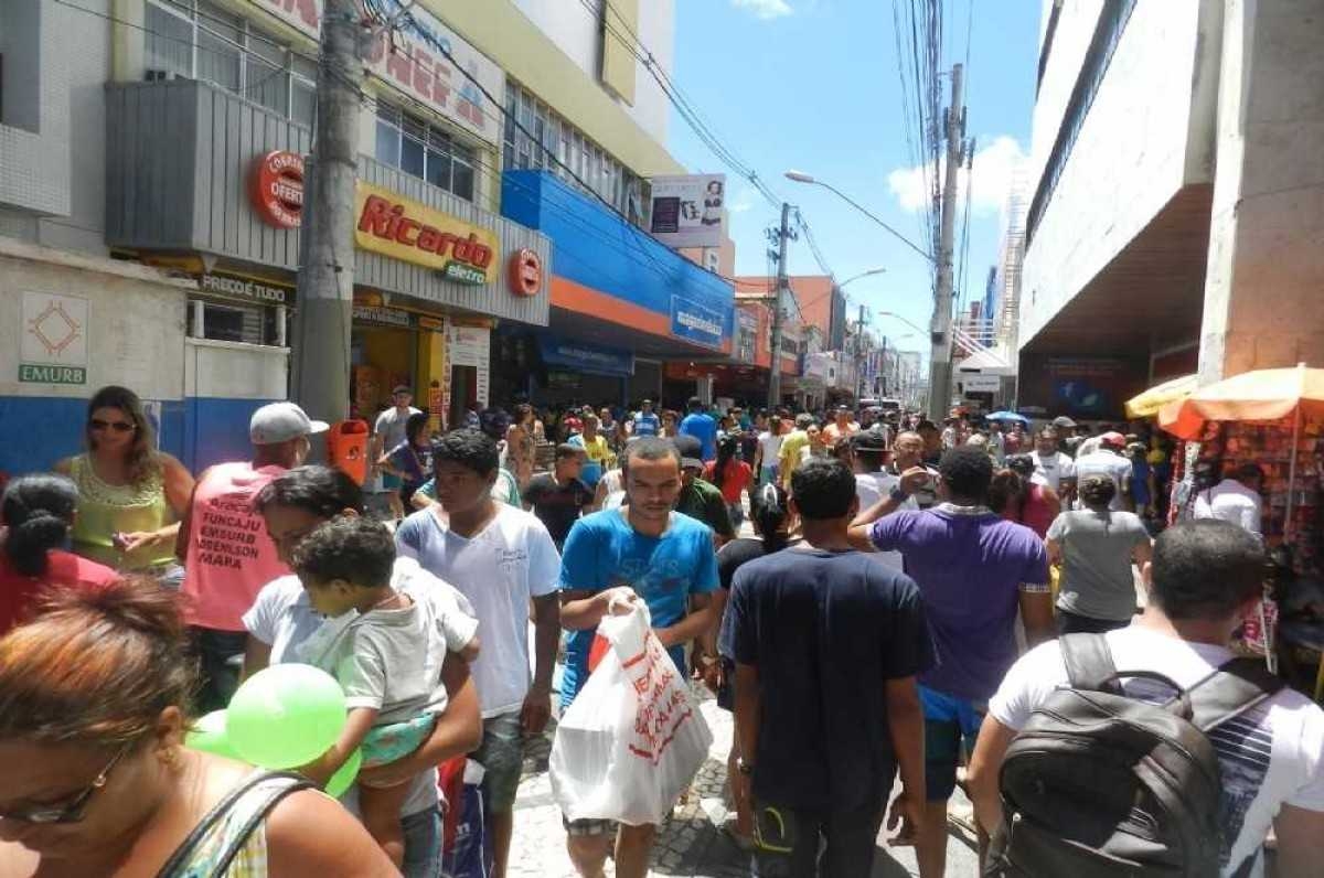Em dezembro, novo horário do comércio vai ajudar clientes e lojistas, diz FCDL  (Foto de arquivo: Portal Infonet)