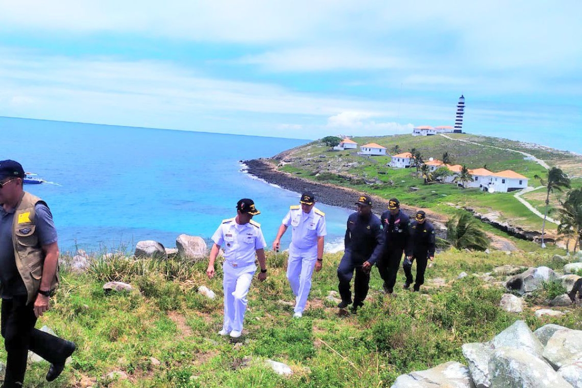 ?leo já atingiu pelo menos 675 áreas de 116 cidades, informa Ibama (Foto: Marinha do Brasil)