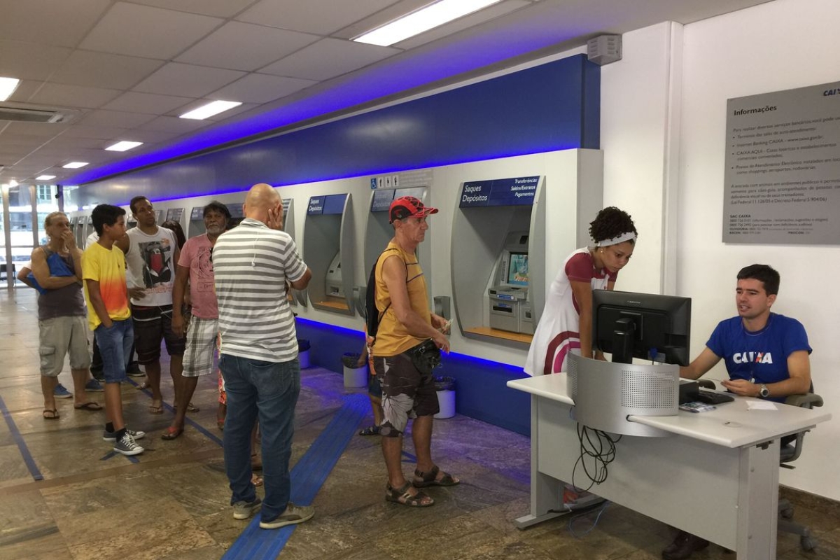 Nascidos em agosto sem conta na Caixa podem sacar FGTS (Foto: Cristina Indio do Brasil/ Agência Brasil)