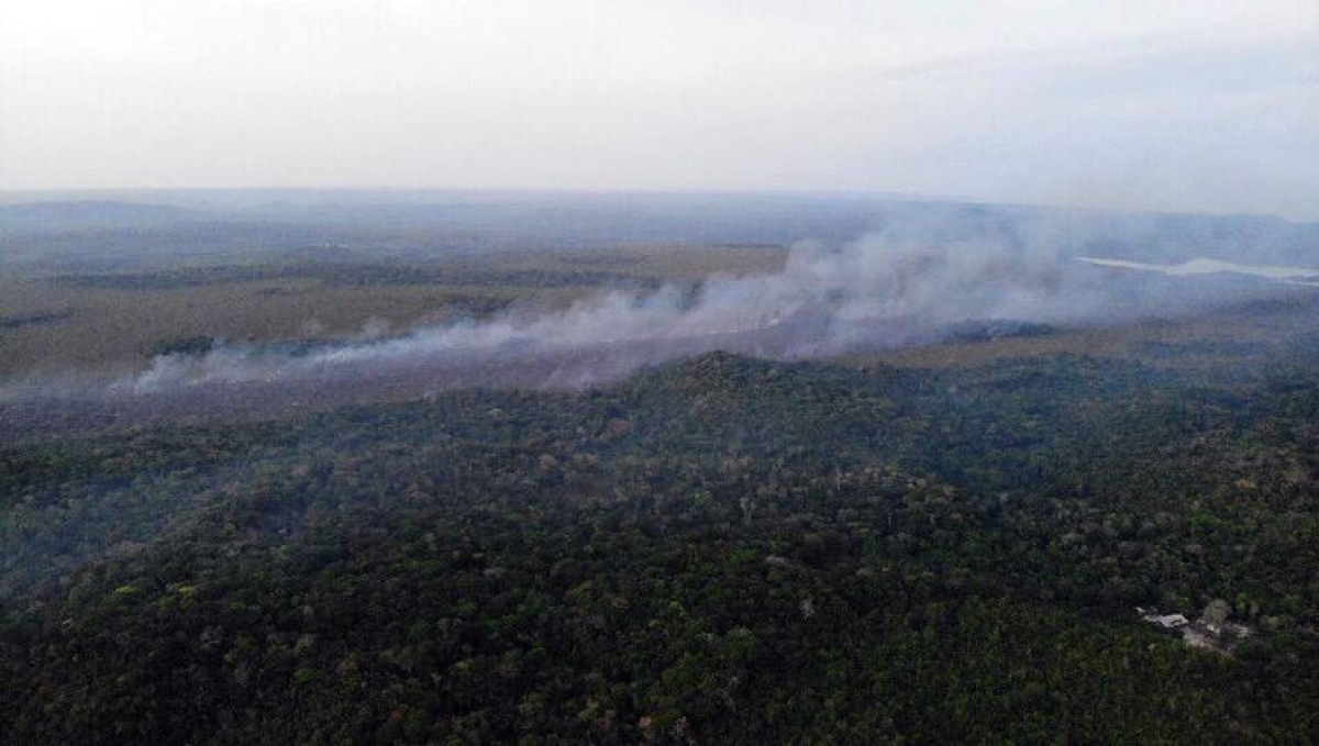 Incêndio que devastou Alter do Chão, no Pará, começou no mês de setembro (Foto: Divulgação/ Brigada de Alter do Chão/PA)