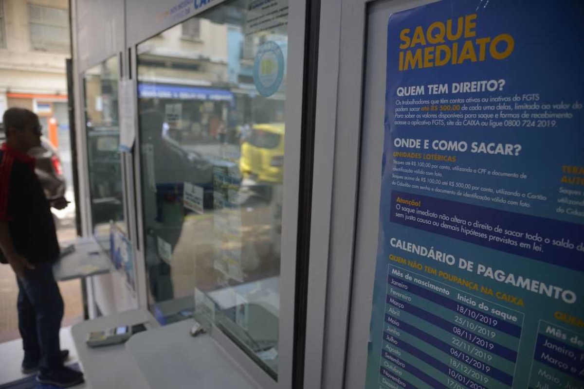 Saiba se você terá direito ao saque de R$ 998 no FGTS (Foto: Fernando Frazão/ Agência Brasil)