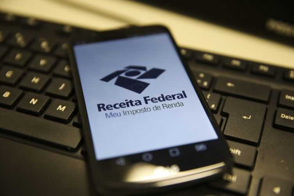 Basta acessar a página da Receita na internet para saber se teve o crédito da restituição depositado (Foto: Marcello Casal Jr./ Agência Brasil)