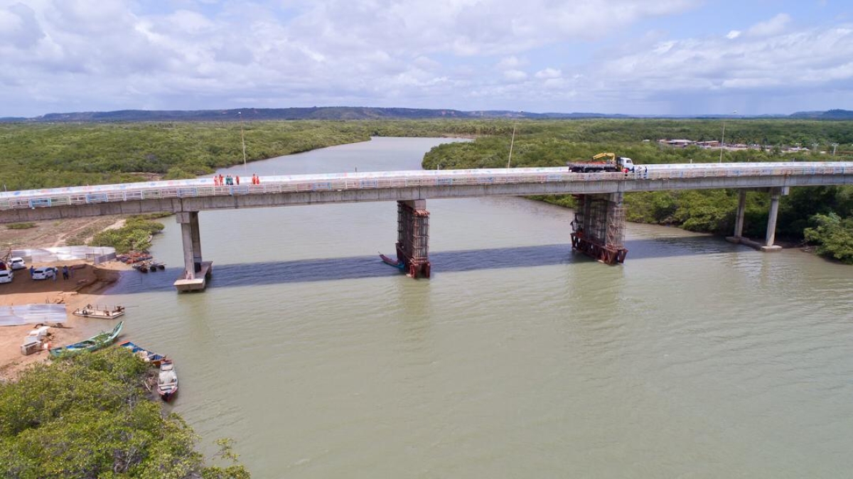Ponte Pirambu-Barra será liberada parcialmente para trafego de veículos neste sábado, 18/1 (Foto: Sedurbs/SE)
