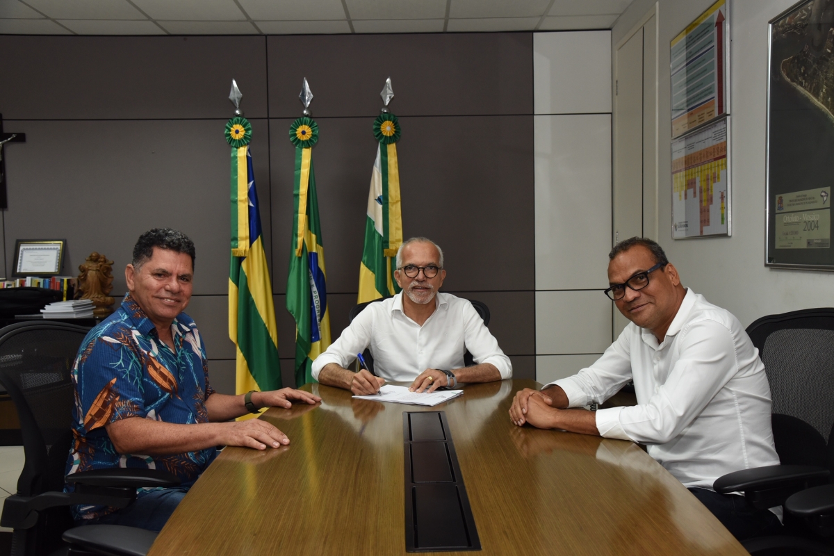 Prefeito Edvaldo nomeia Luciano Correia na presidência da Funcaju (Foto: Ana Lícia Menezes/ PMA)