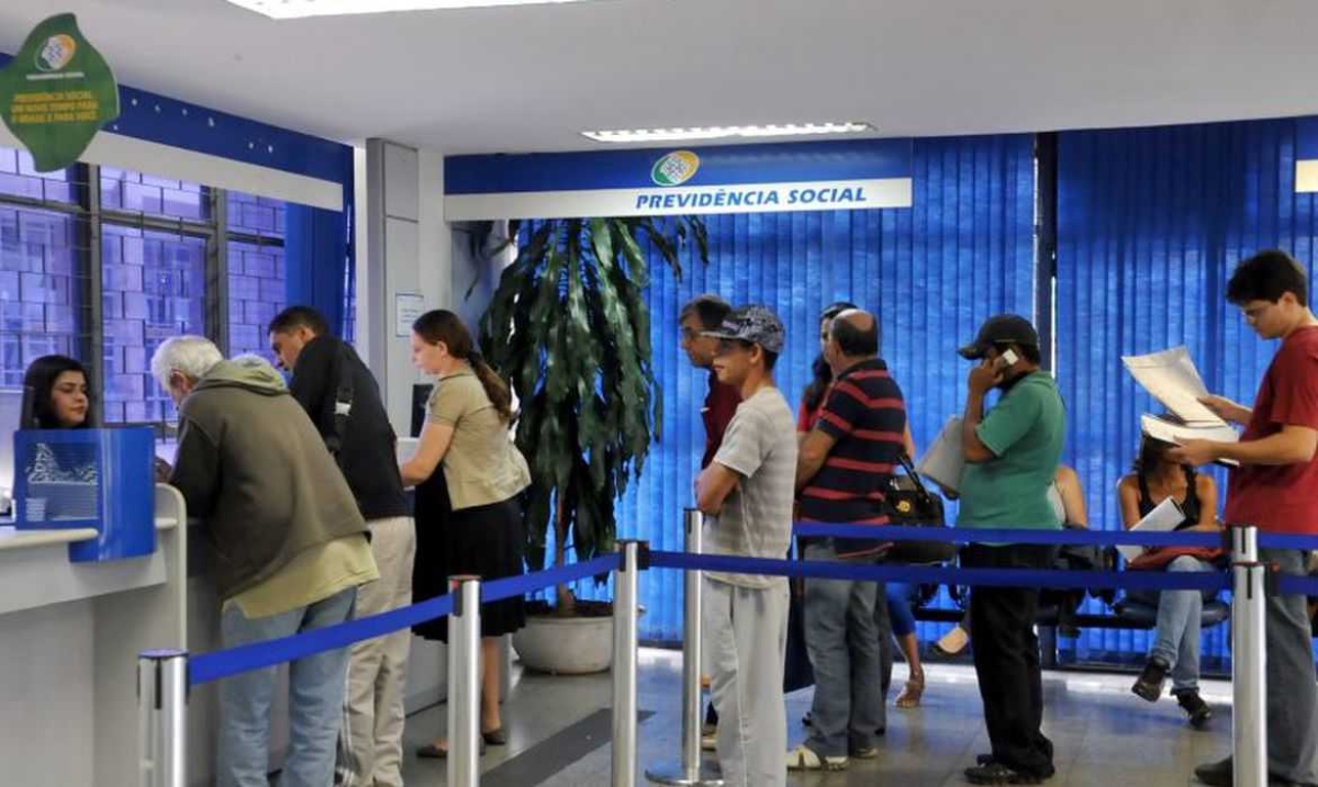 Aposentados e militares já podem ser contratados para a Previdência (Foto ilustrativa: Antonio Cruz/ Arquivo Agência Brasil)