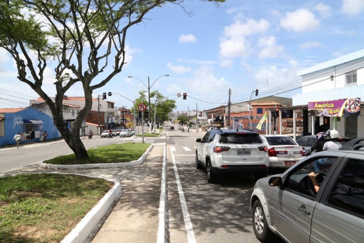 Com redução do tráfego de veículos, SMTT alerta sobre perigo de avançar sinal vermelho (Foto: Ana Lícia Menezes/ SMTT/Aracaju)