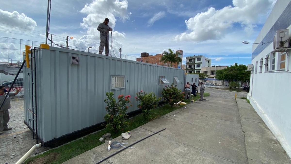 Governo de Sergipe inicia instalação de contêineres para atendimento das síndromes gripais (Foto: SES/SE)