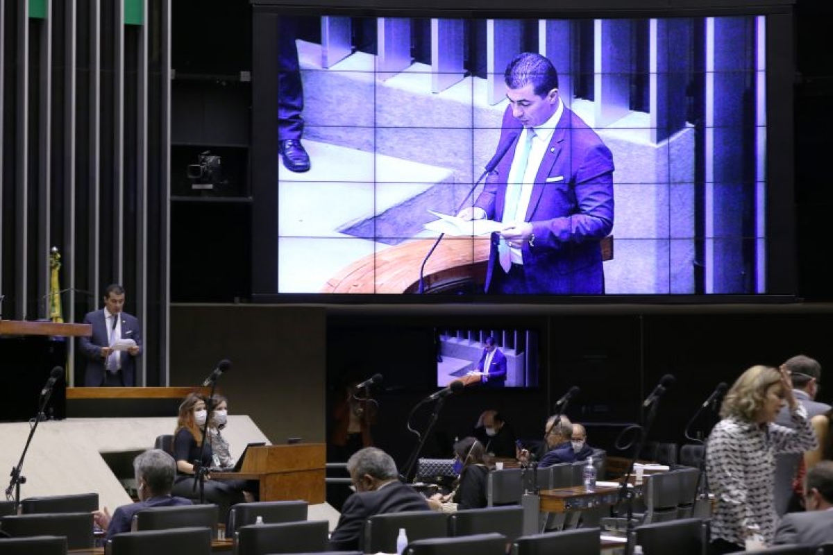 Deputado Luis Miranda fez mudanças no texto do projeto (Foto: Cleia Viana/ Câmara dos Deputados)