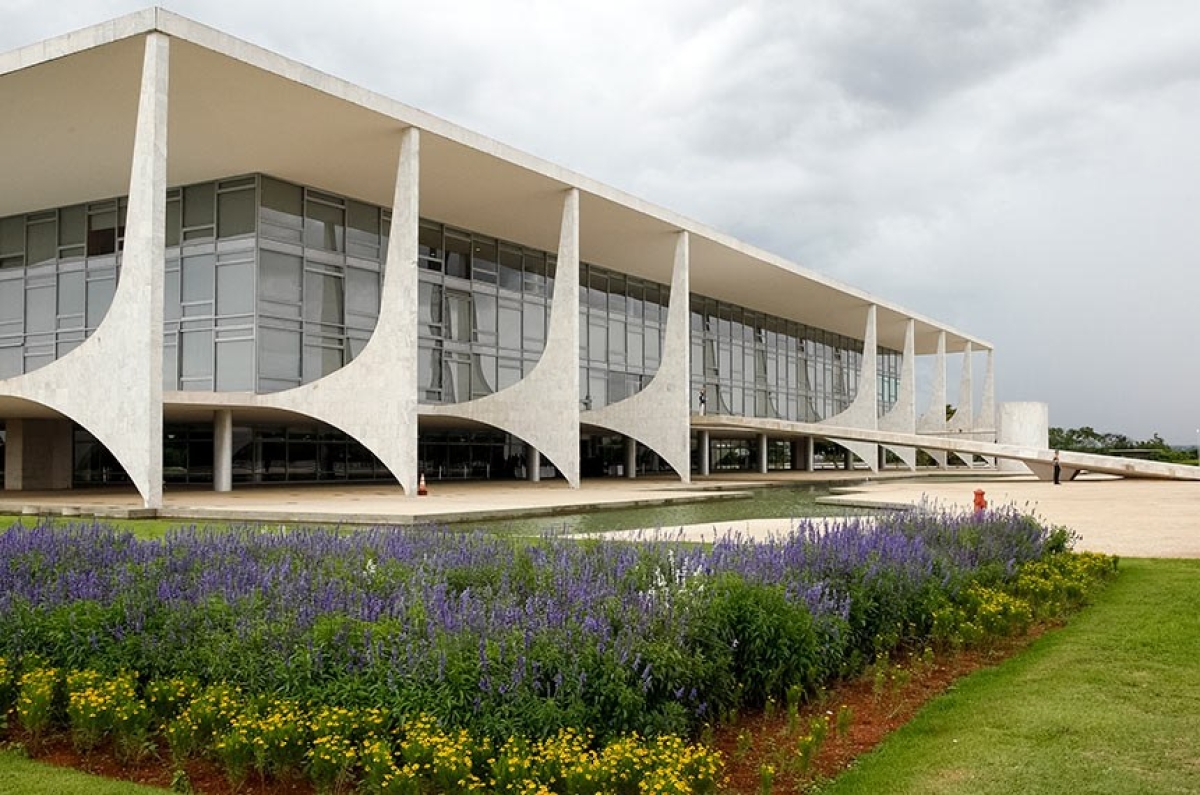 Governo sanciona auxílio emergencial sem mudanças no valor ou nos critérios (Foto: Rogério Melo/ Flickr Palácio do Planalto)