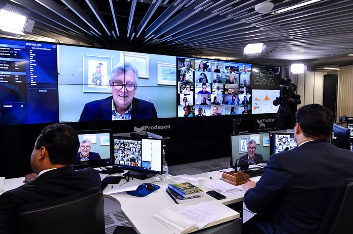 Luis Carlos Heinze, relator da matéria no Senado, manteve o texto aprovado na Câmara (Foto: 
Waldemir Barreto/ Agência Senado)