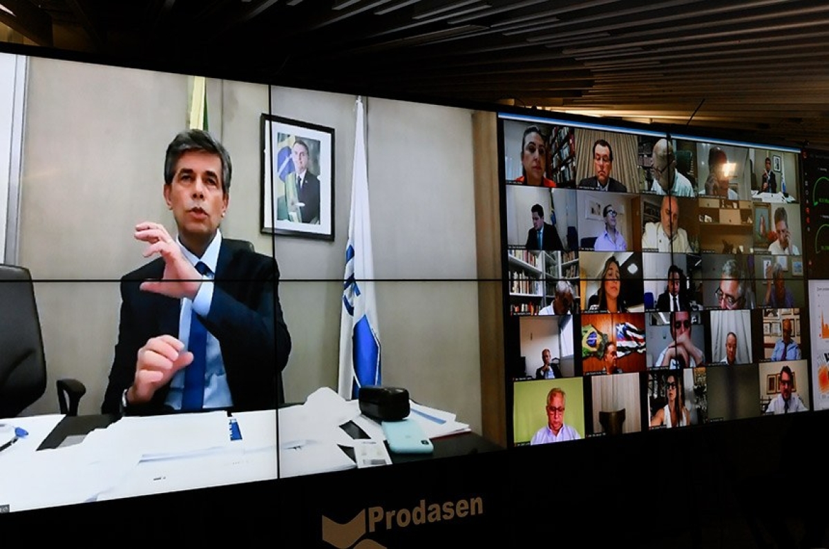 Nelson Teich: devido à escassez de recursos, apoio do governo federal aos estados deve focar ajuda aos locais mais afetados (Foto: Leopoldo Silva/ Agência Senado)