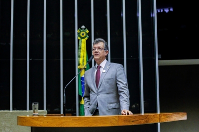 Laércio apresenta PL para solicitar prorrogação de desoneração de folha para o setor de serviços (Foto: Site Laércio Oliveira)