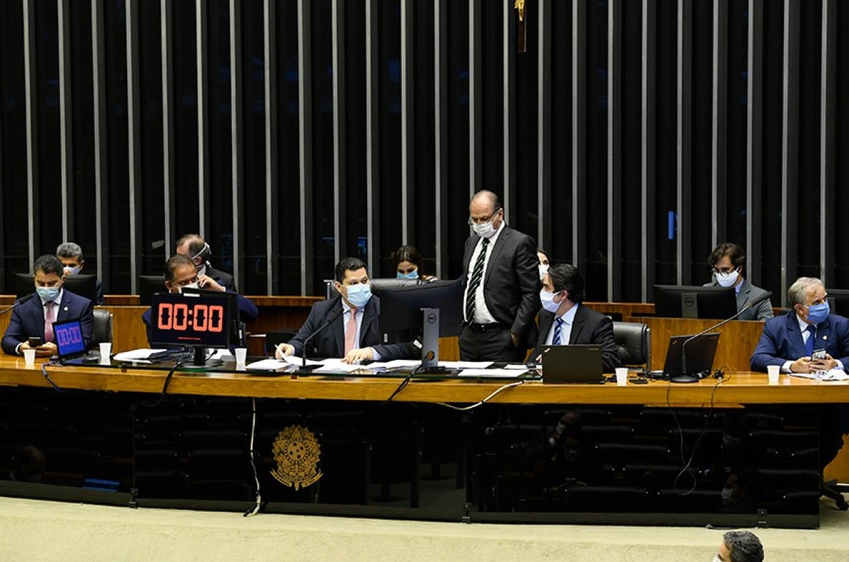 Primeira parte da sessão do Congresso foi presidida a partir do Plenário da Câmara (Foto: Edilson Rodrigues/ Agência Senado)