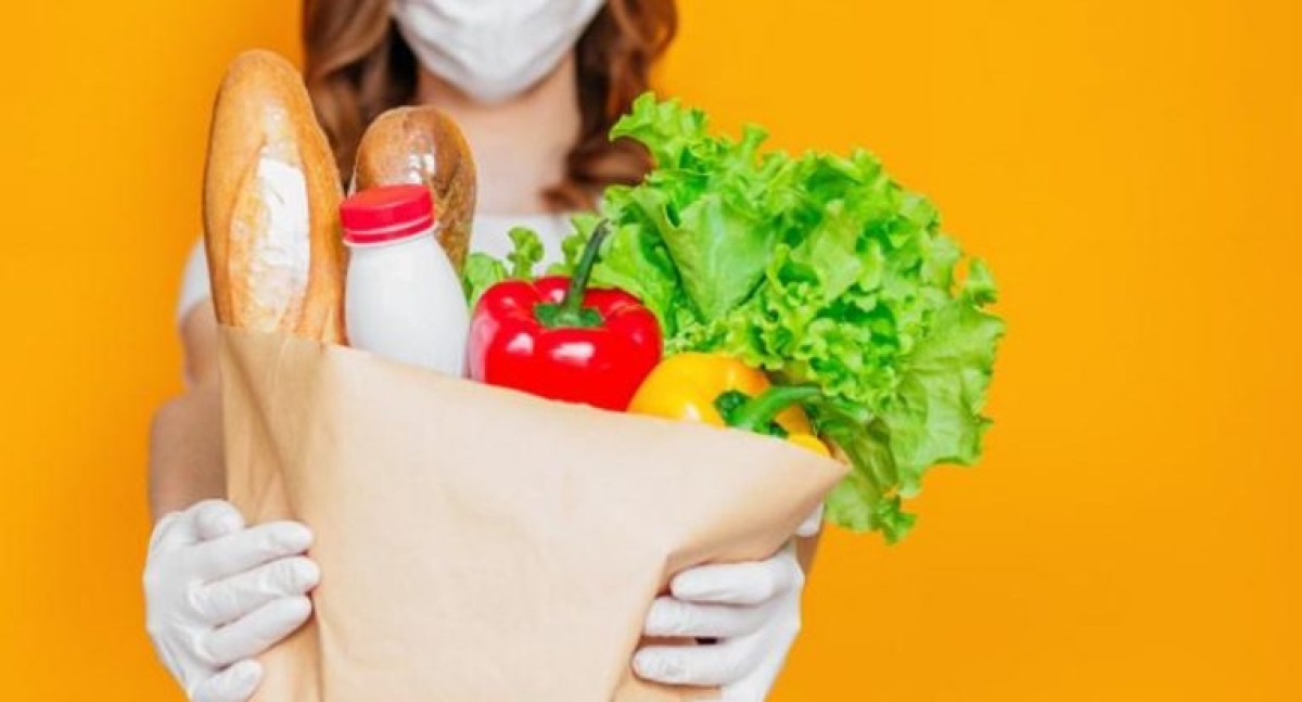 Medidas preventivas exigem ritual de higiene no recebimento de mercadorias (Foto: Assessoria de Imprensa Unit)