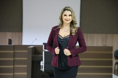 Advogada Samyle Oliveira, professora de Direito Penal e Direito Internacional, coordenadora do curso de Direito da Unit - campus Propriá (SE) - Foto: Assessoria de Imprensa Unit