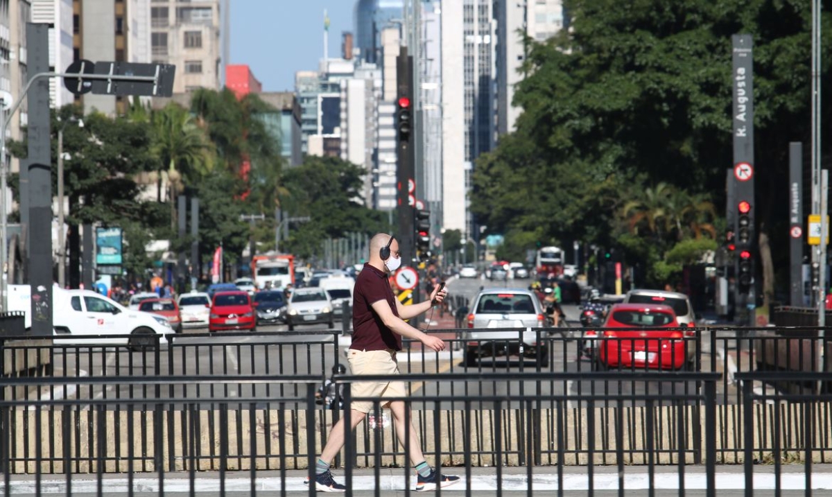 Câmara conclui votação sobre uso obrigatório de máscara (Foto: Rovena Rosa/ Agência Brasil)
Política