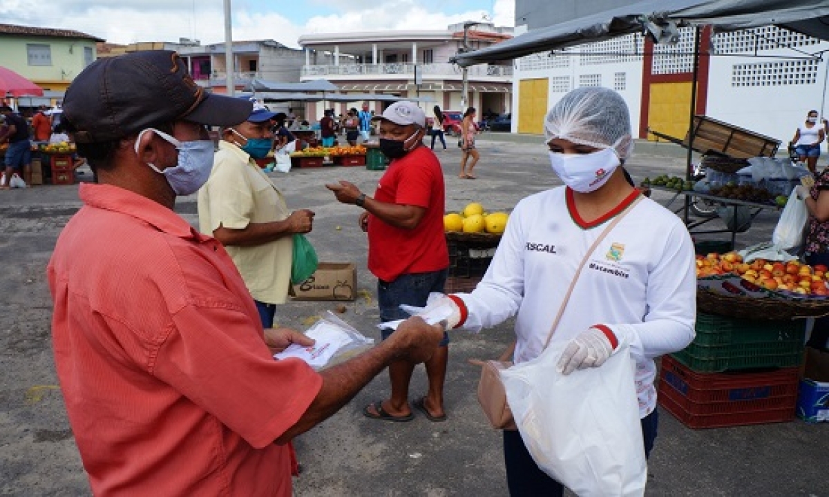 Ainda segundo o decreto, O acesso à feira livre somente será permitido com a utilização de máscaras e após a higienização das mãos com álcool 70% (Foto: Ascom Macambira)