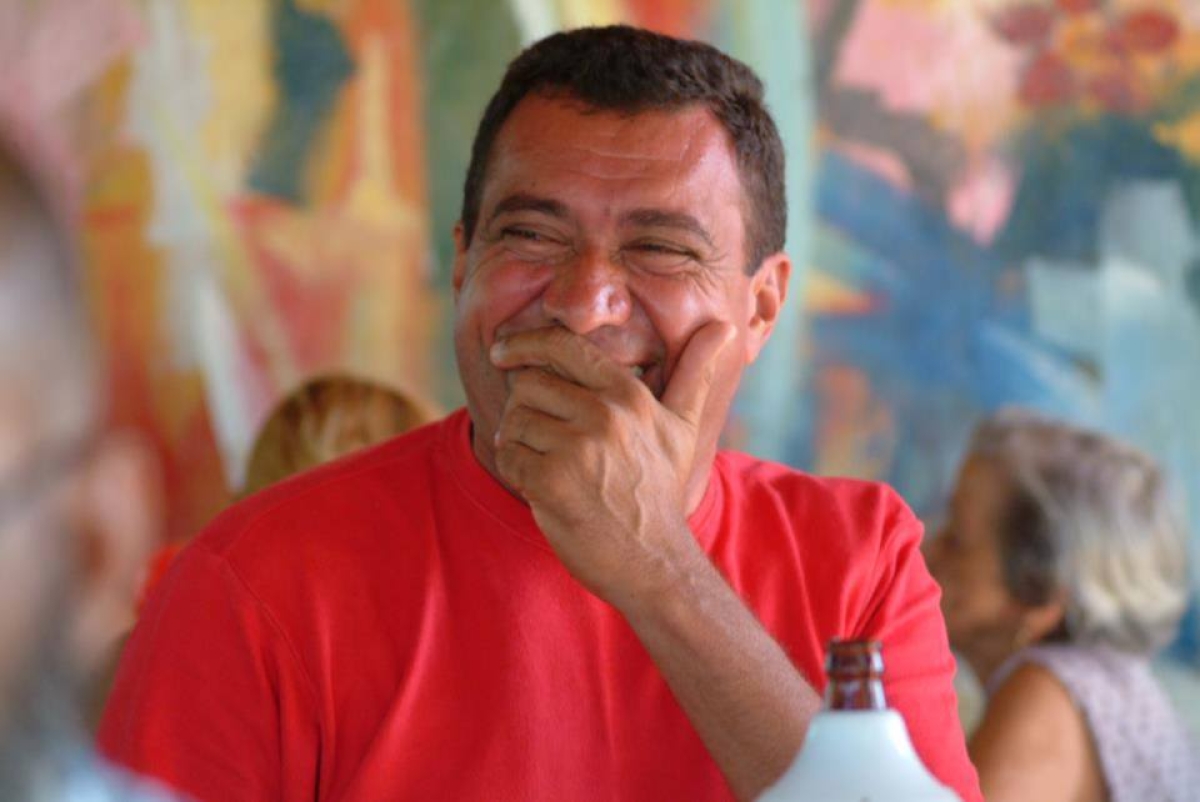 Artista Plástico José Fernandes é internado com pneumonia (Foto: Via TDantas Comunicação)