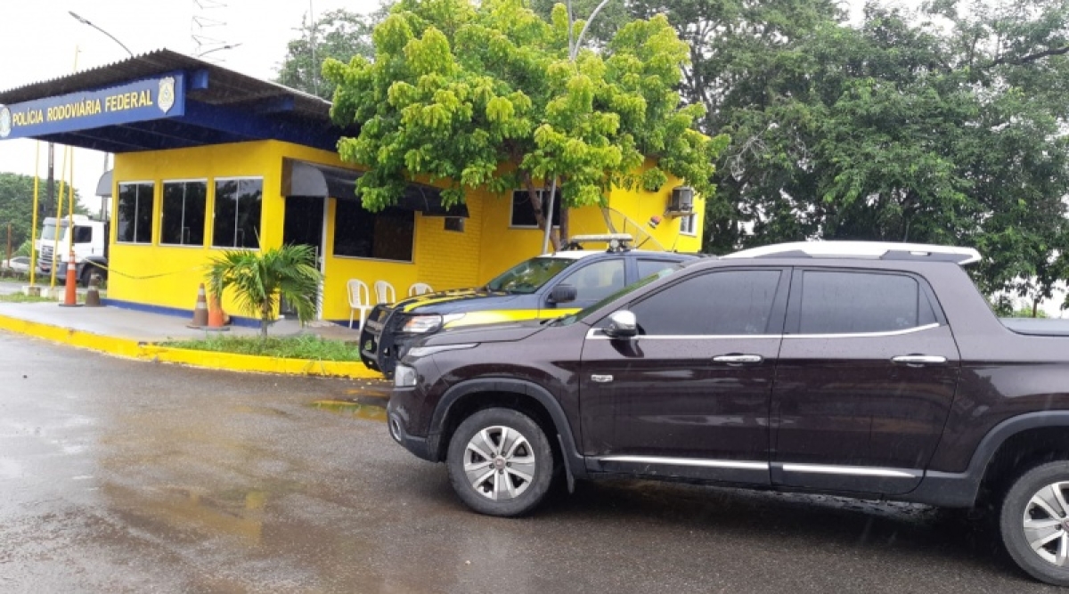 Itabaiana: PRF recupera na BR-235 carro roubado utilizando placas clonadas (Foto: PRF/SE)