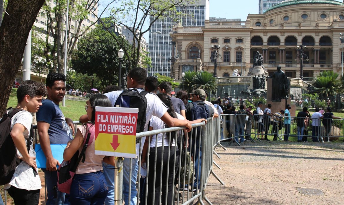 Covid-19: governo prorroga programa de redução de salários e jornada (Foto: Rovena Rosa/ Agência Brasil)