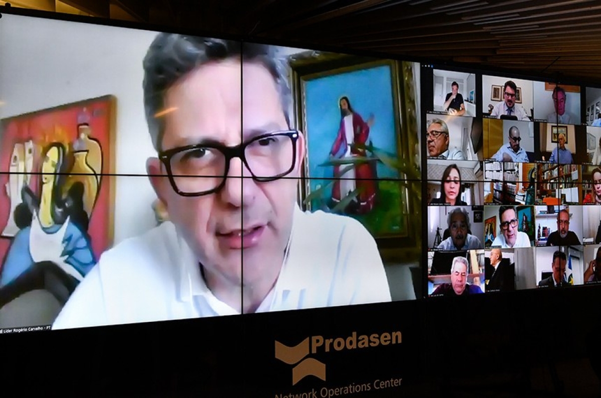 Rogério Carvalho, autor do projeto: efeitos da pandemia na renda das famílias são desoladores (Foto: Leopoldo Silva/ Agência Senado)