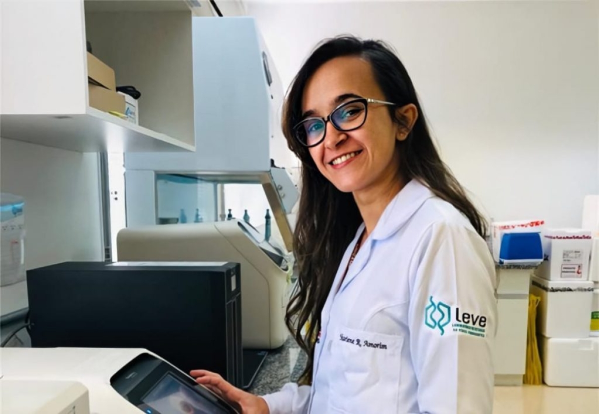 Egressa do curso de Biomedicina da Unit, Mariene Amorim (Foto: Assessoria de Imprensa Unit)