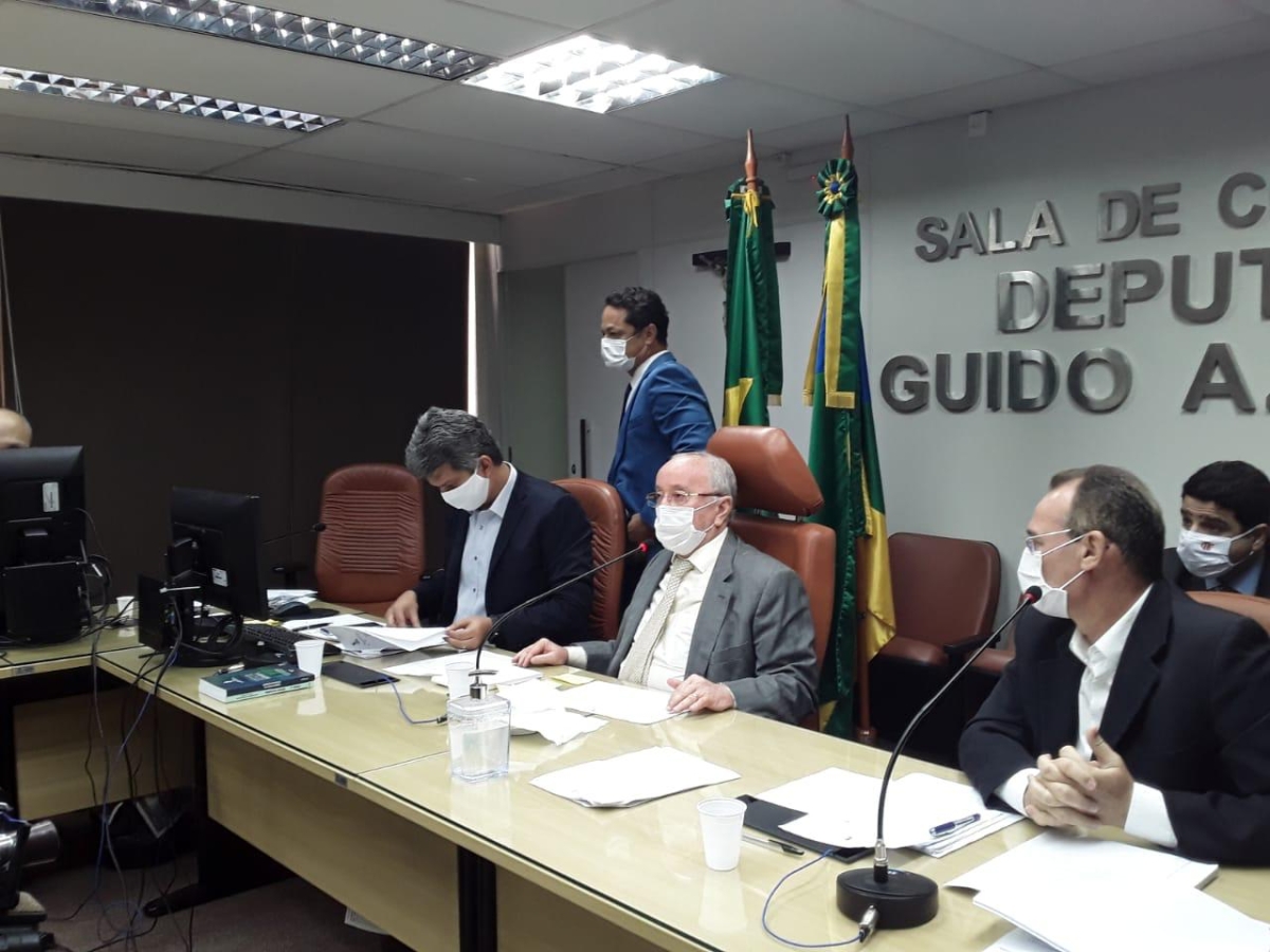 Deputado diz que PL que prevê multa para quem não usar máscara prejudica os menos favorecidos (Foto: Site Dr. Samuel Carvalho)