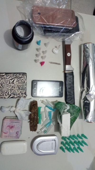 PC e PM de Frei Paulo e Ribeirópolis prendem quatro pessoas e fecha dois pontos de drogas (Foto: SSP/SE)