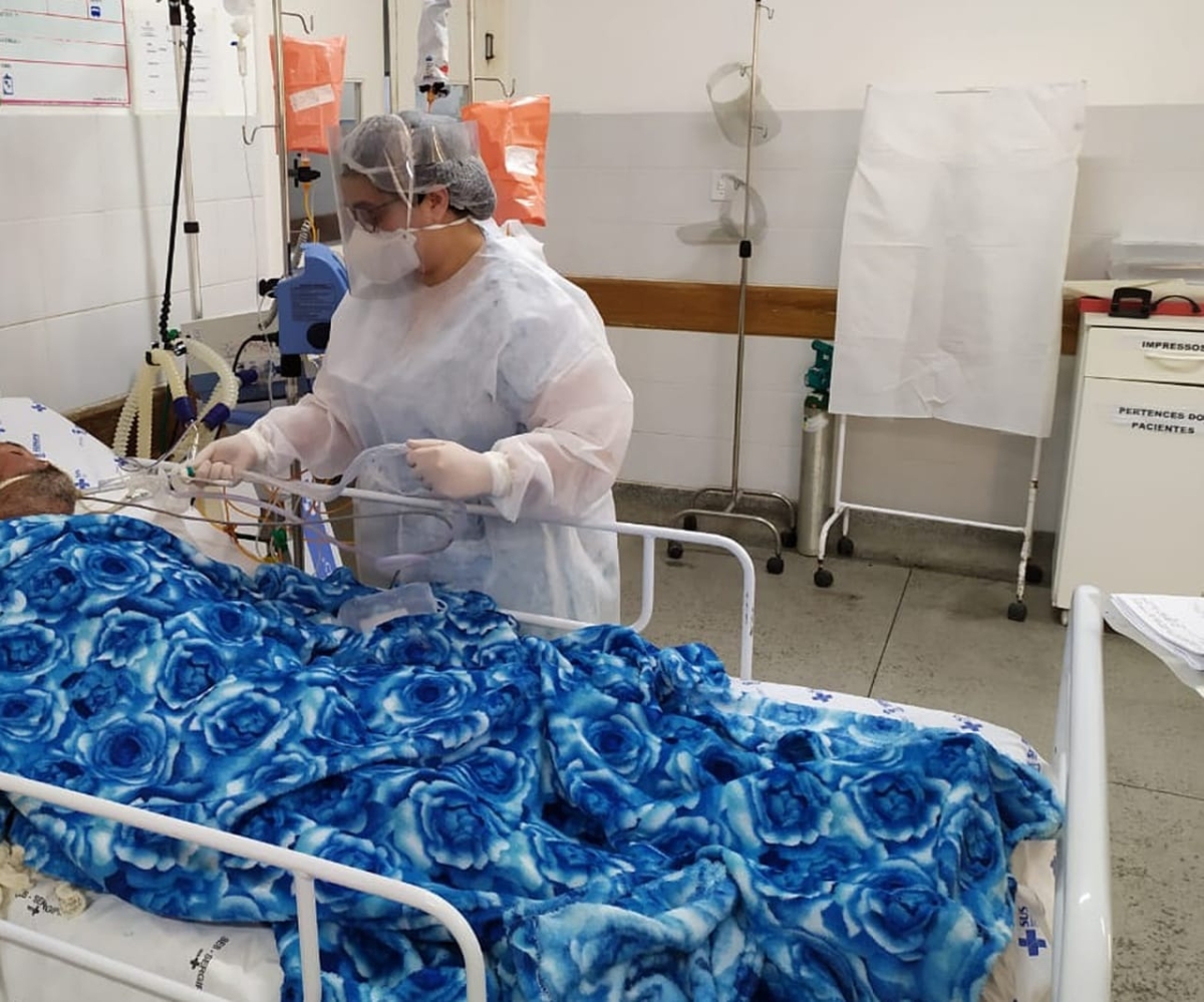 Fisioterapeuta fala sobre importância do trabalho na recuperação do paciente Covid-19 (Foto: SES/SE)