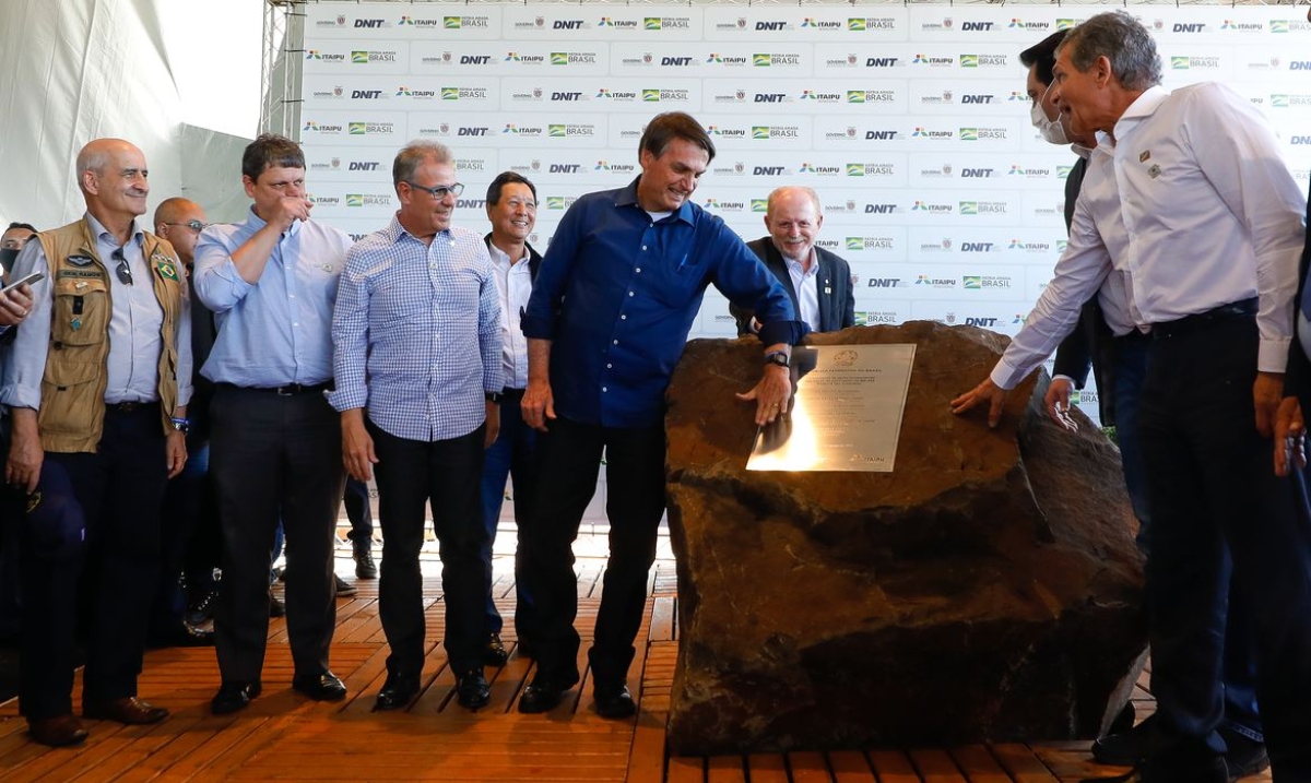 Bolsonaro lança pedra fundamental de duplicação da BR-469 (Foto: Carolina Antunes/ PR)