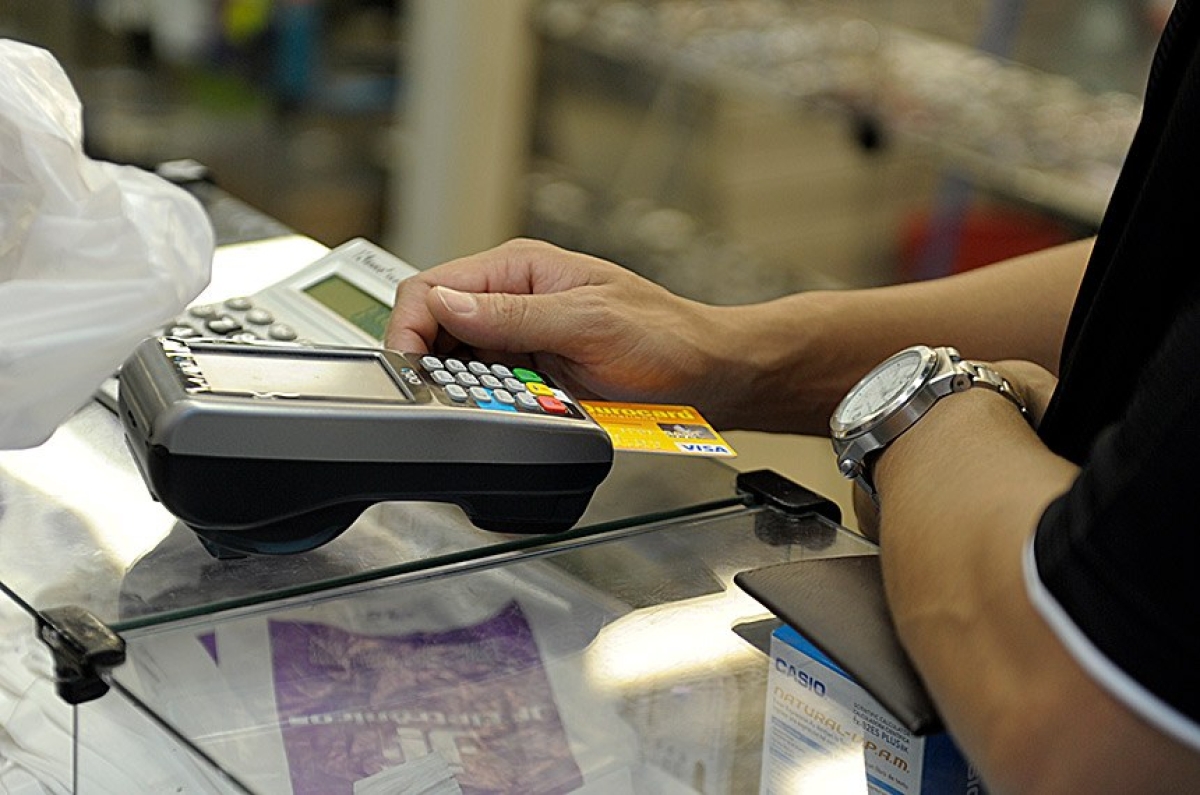 Peac-Maquininhas é um programa de crédito para microempreendedores individuais e pequenos empresários em que a garantia dos empréstimos são as vendas em cartão de crédito e débito (Foto: Jefferson Rudy/ Agência Senado)