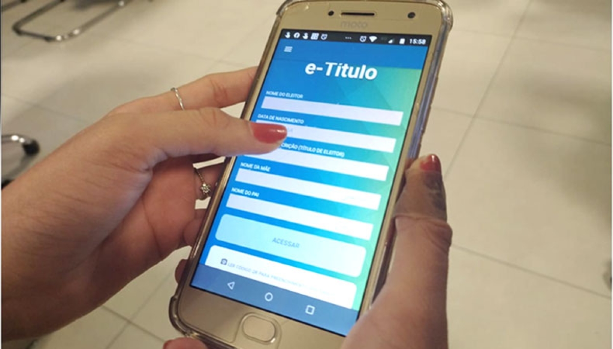 O aplicativo e-Título é uma alternativa ao título de eleitor impresso (Foto: Destaque Notícias)